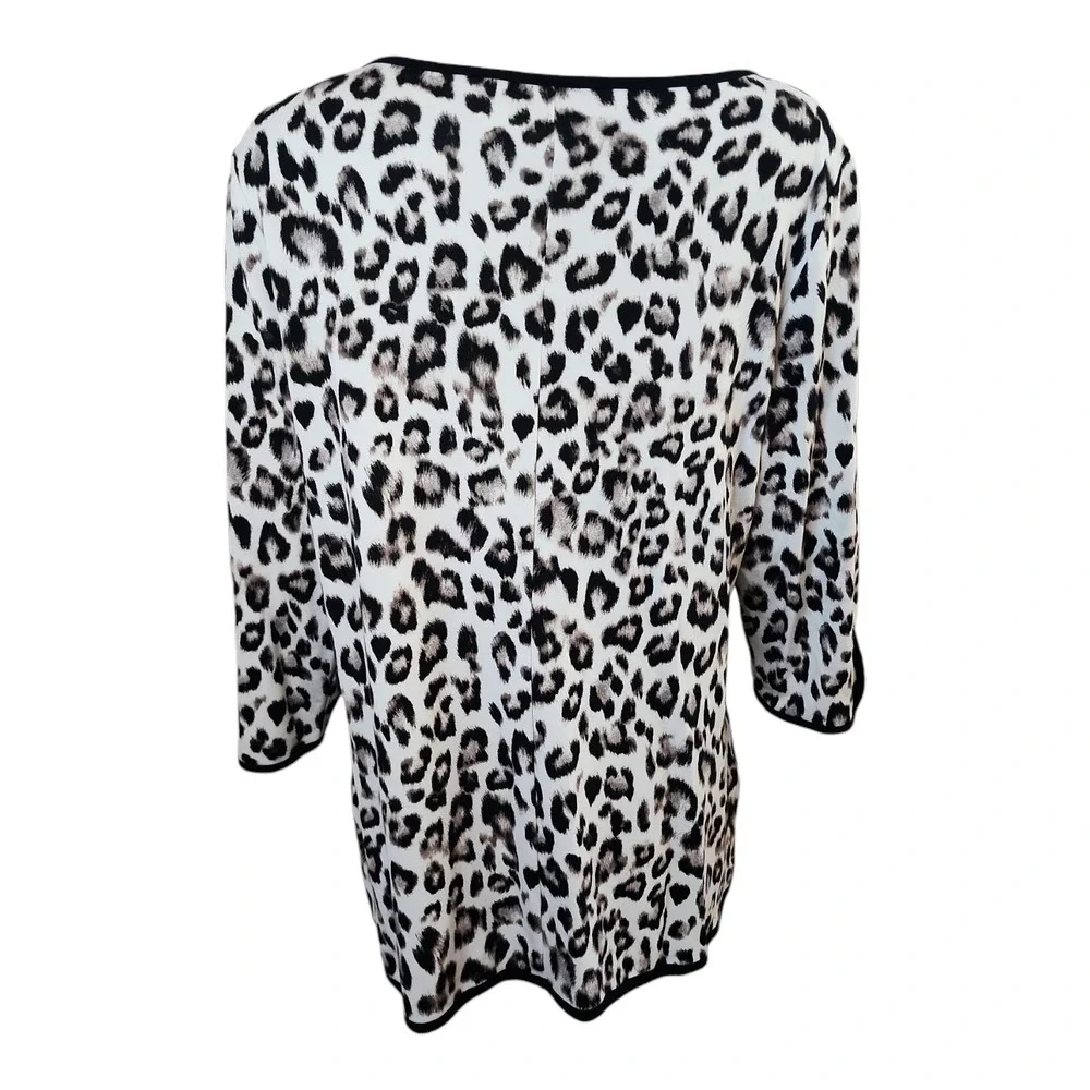 Chicos Top Size 3 Womens XL Brown White Black Animal Print Casual Stretch - Picture 3 of 8
